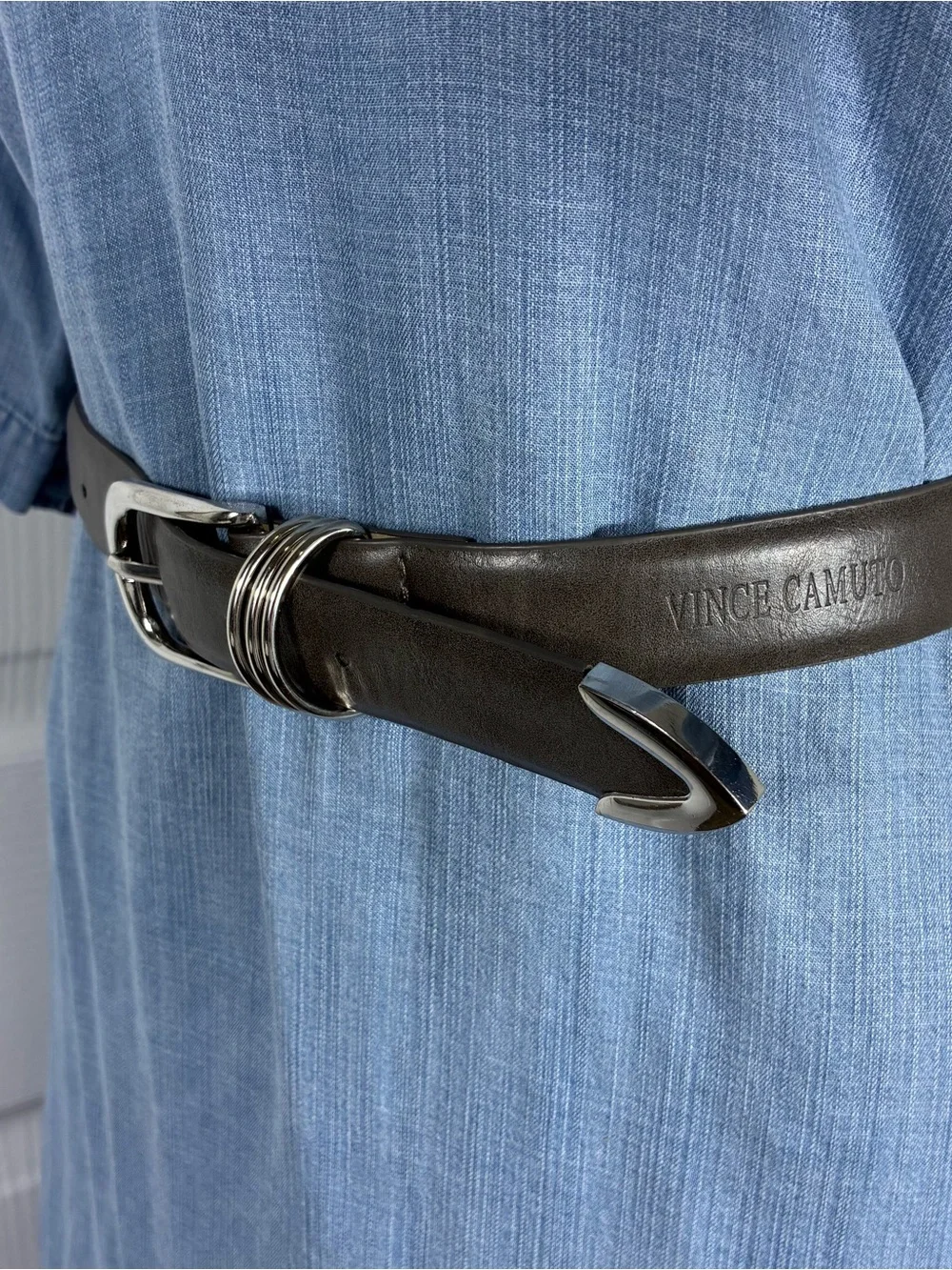 Womens belt Vince Camuto 40” long gray leather silver buckle plus triple ring